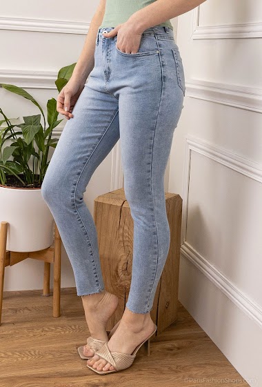 Grossiste Daysie - Jeans skinny à bords bruts