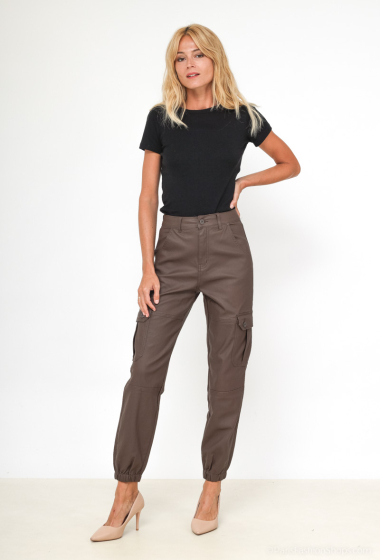 Wholesaler Daysie - FAUX LEATHER cargo pants