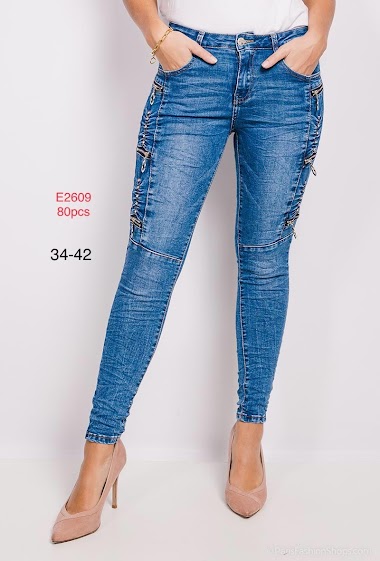 Wholesaler DENIM LIFE - Jeans with zips and strass