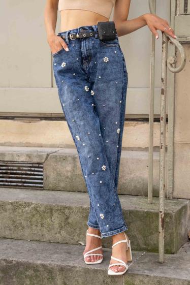 Wholesaler DENIM LIFE - Baggy stretch jeans with belt