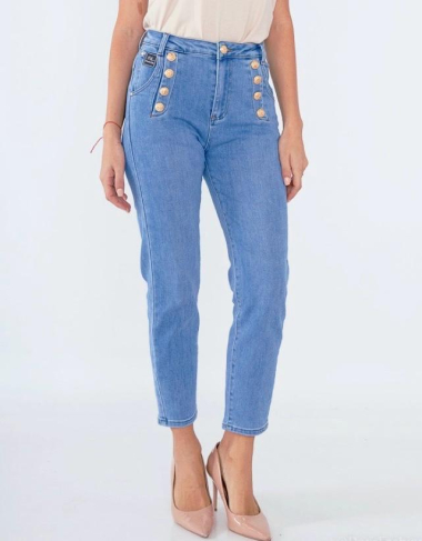 Wholesaler DENIM LIFE - Stretch mom jeans with gold buttons