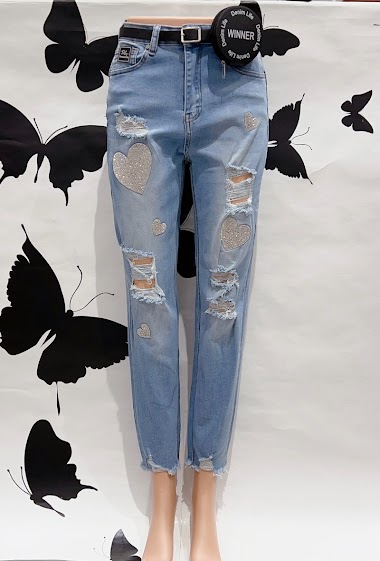 Wholesaler DENIM LIFE - Push up ripped stretch mom jeans with belt and rhinestone hearts