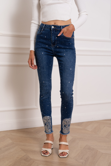 Wholesaler DENIM LIFE - Skinny stretch jeans with skulls