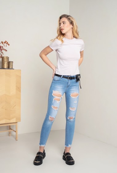 Wholesaler DENIM LIFE - Ripped stretch skinny jeans with belt