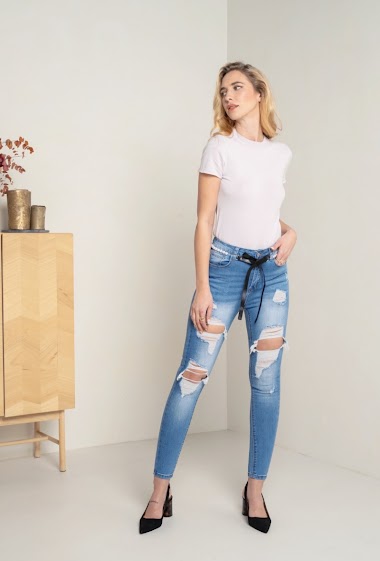 Großhändler DENIM LIFE - Zerrissene Stretch-Skinny-Jeans mit Kette zum Hochdrücken