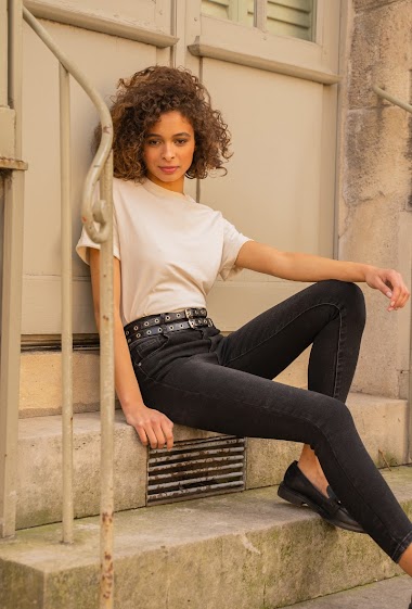 Grossiste DENIM LIFE - Jeans skinny stretch taille très haute avec ceinture