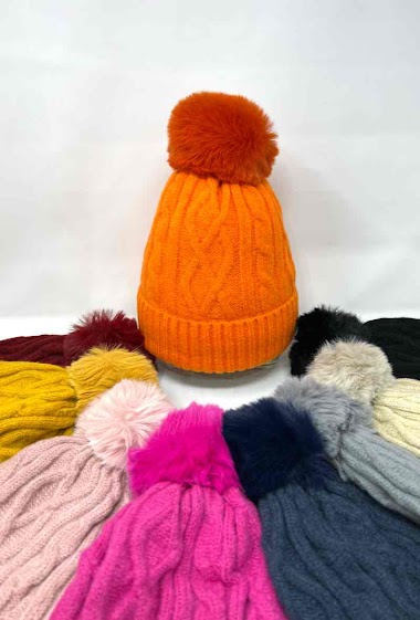 Wholesaler DH DIFFUSION - Women fauxfur pompon cap
