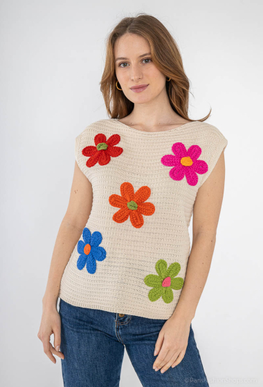Wholesaler Dix-onze - Sleeveless knit top decorated with flowers