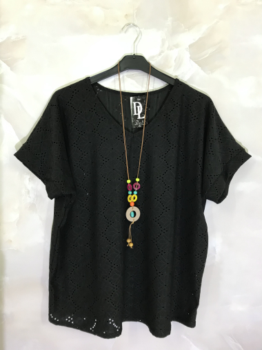 Wholesaler D&L Creation - V-neck lace top with necklace