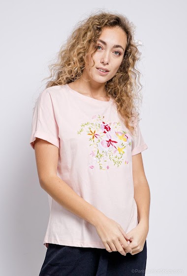 T-shirt with embroideries