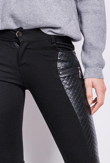 Großhändler E.DIVA - 5075-Trousers with quilted faux leather and zip