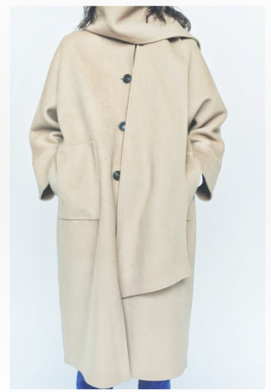 Grossiste ELEVEN STUDIO - Manteau à capuche avec écharpe intégrée