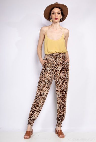 Grossiste Elissa - Pantalon imprimé léopard