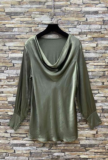 Wholesaler Elle Style - ARMEL blouse, cowl neck, flowing and romantic, satiny front long sleeves.