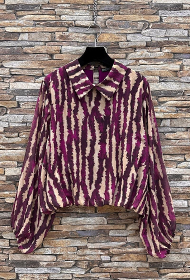 Wholesaler Elle Style - ELLIA blouse. printed with romantic fluid sleeves. chic and trendy with viscose lining.