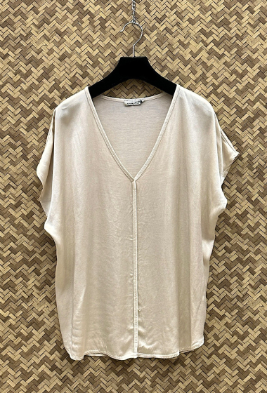 Wholesaler Elle Style - Fluid and romantic LIAMY blouse, satiny at the front.
