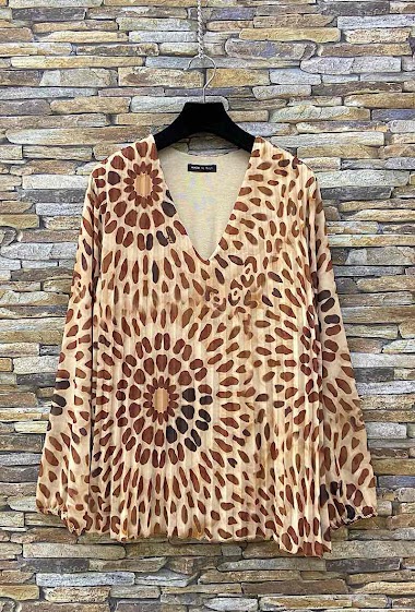 Wholesaler Elle Style - SANAA pleated blouse, printed, very fluid with viscose lining