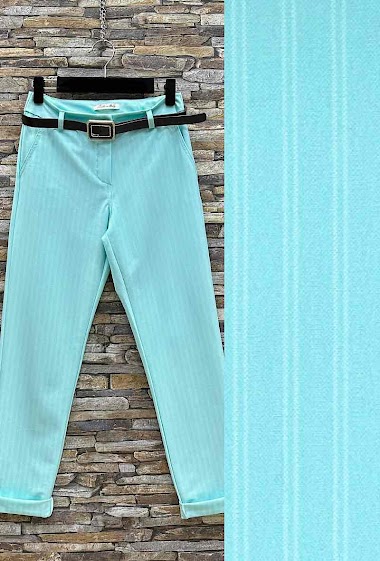 Wholesaler Elle Style - EMMA striped pants with front pockets and belt. chic and trendy.