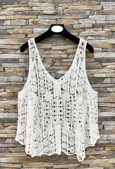 Wholesaler Elle Style - CLARA top in cotton crochet, bohemian chic and romantic