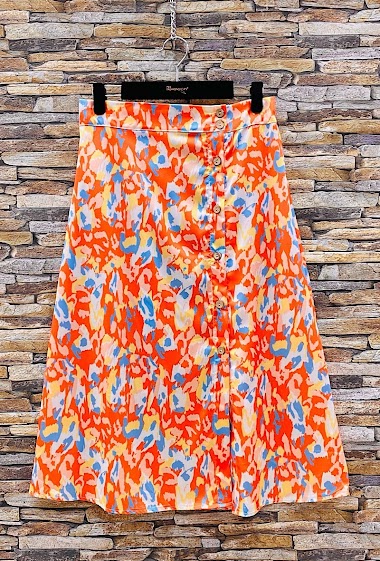 Wholesaler Elle Style - NAAVA satin skirt with buttons.