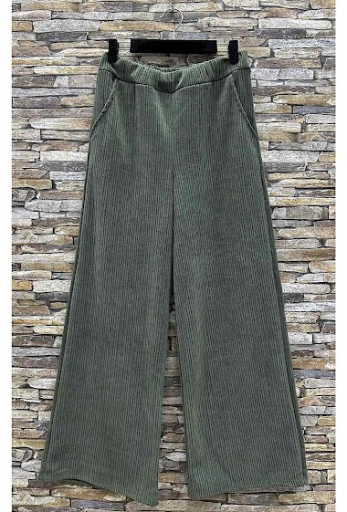 Wholesaler Elle Style - ANAIS Wide velvet trouser with front pockets