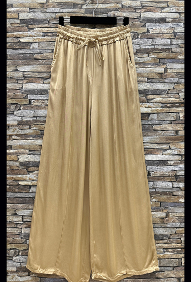 Wholesaler Elle Style - Wide, fluid and romantic EMY pants, satin viscose with front pockets.