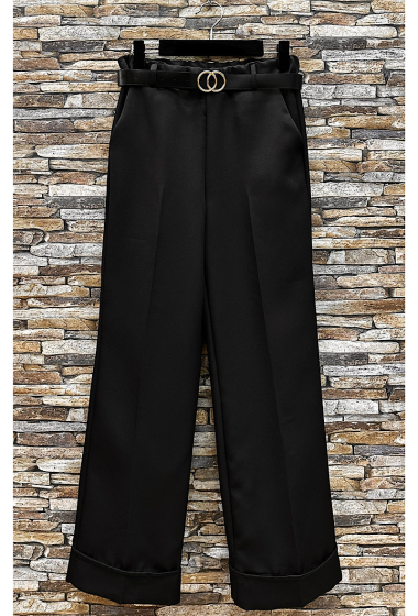 Grossiste Elle Style - Pantalon MARTA large classique. Chic Automnale avec ceinture et poches avants