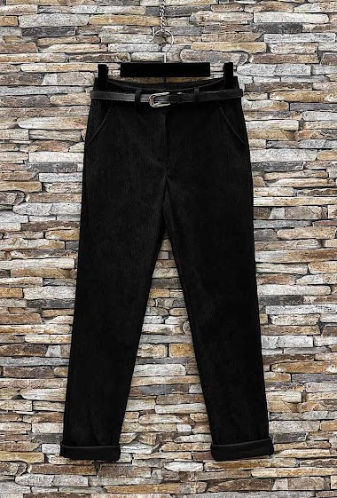 Wholesaler Elle Style - SONIA Classic trousers in velvet corduroy with pocket and belt.