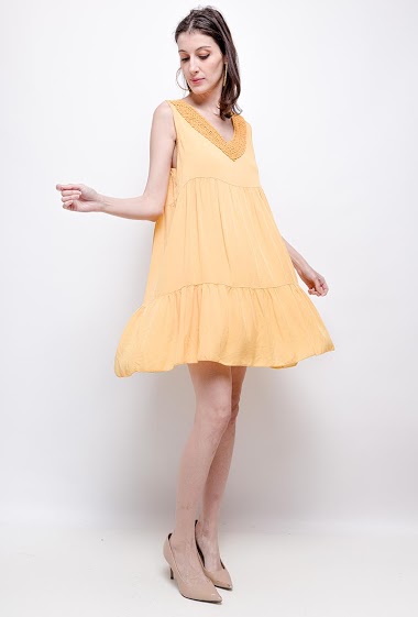 Wholesaler Elle Style - Very fluid and light dress, with lace, bohemian chic.