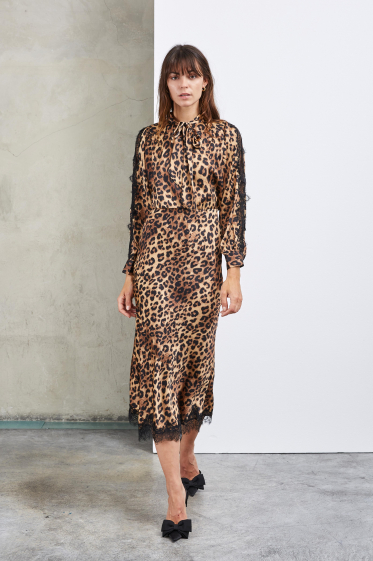 Wholesaler ELLI WHITE - Leopard print satin skirt with lace