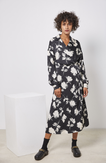 Wholesaler ELLI WHITE - Long floral print wrap shirt dress