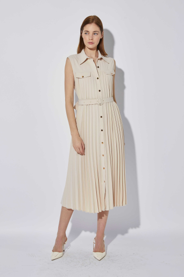 Wholesaler ELLI WHITE - Long pleated shirt dress with pockets and belt