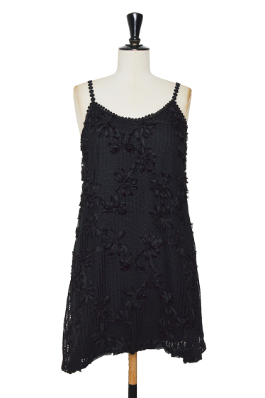 Wholesaler ELLI WHITE - Short lace dress with daisy strap