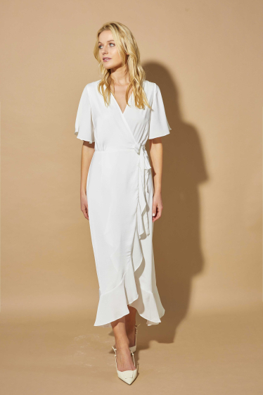 Wholesaler ELLI WHITE - Long flowing wrap dress with short sleeves