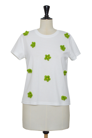 Wholesaler ELLI WHITE - T-shirt with crochet flowers