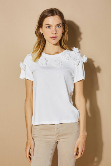 Grossiste ELLI WHITE - T-shirt avec fleurs