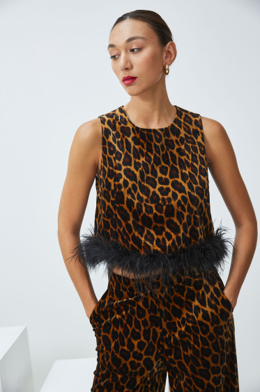 Wholesaler ELLI WHITE - Leopard print velvet sleeveless top with feathers