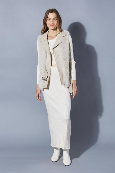 Wholesaler ELLI WHITE - Sleeveless fur jacket with faux leather insert