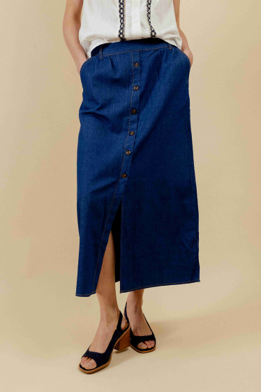Wholesaler EMILIE K PRET A PORTER - Mid-length denim-effect skirt with buttons at the front