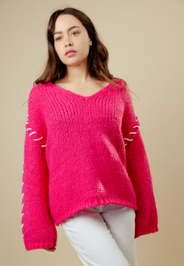 Wholesaler EMILIE K PRET A PORTER - Solid-colored oversized sweater with sleeve stitching