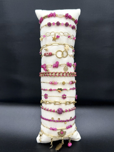 Grossiste Emily - 15 bracelets en acier inoxydable sur coussin
