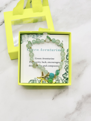 Großhändler Emily - Geschenkbox mit elastischem Armband aus Natursteinen und Edelstahl