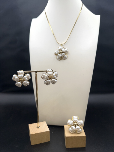 Wholesaler Emily - Stainless steel necklace, earrings and ring