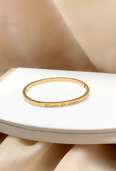 Wholesaler Emily - Bangle bracelet with engraved message "Heart sister"