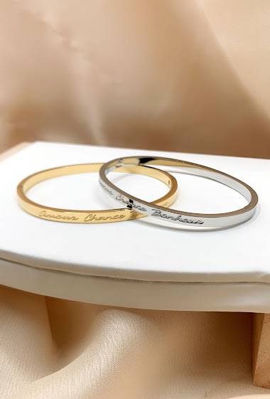 Wholesaler Emily - Stainless steel Bangle bracelet with engraved message "LOVE LUCK HAPPINESS "
