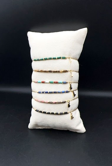 Grossiste Emily - Lots de 6 bracelets sur coussin