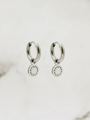 Wholesaler Emily - Small hoop earrings with stainless steel charm