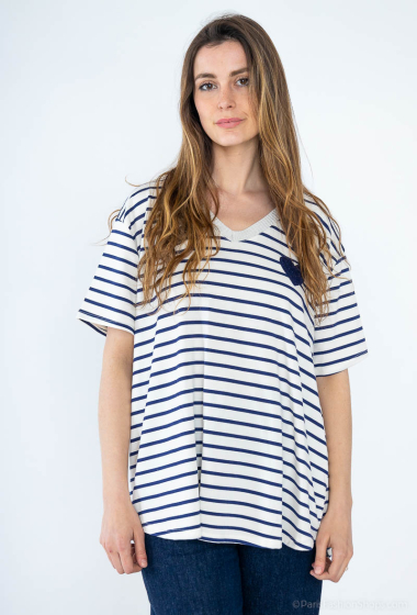 Wholesaler Emma Dore - Striped V-neck T-shirt with heart