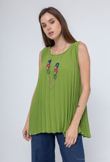 Wholesaler Emma Dore - Sleeveless pleated top with necklace