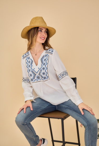 Wholesaler ESCANDELLE Paris - Bohemian blouse with puffed sleeves, 100% Viscose
